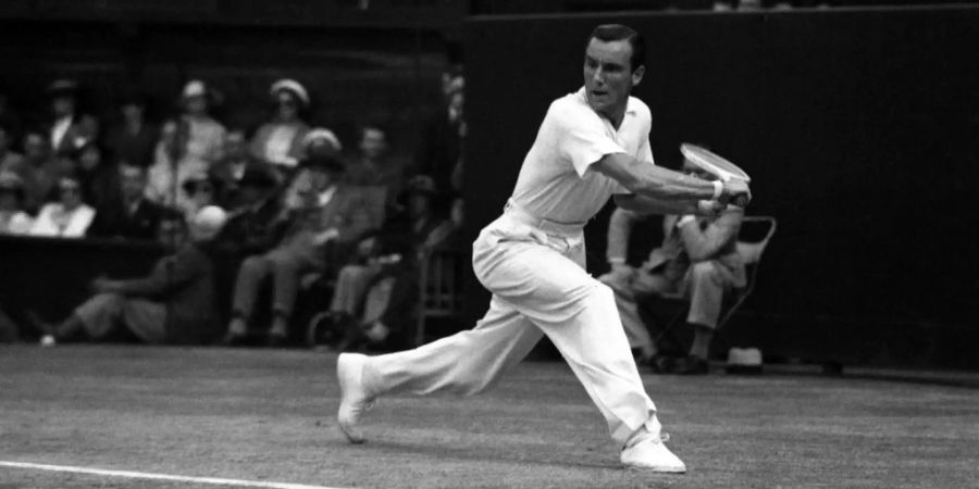 Fred Perry: Der Brite ist vor allem dadurch bekannt, dass er zwischen 1934 und 1936 dreimal das begehrte Turnier in Wimbledon gewann. Weniger bekannt ist, dass Perry 1929 – also vor seiner Karriere mit dem grossen Schläger – Weltmeister im Tischtennis war!