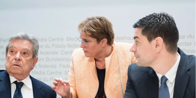 Selbstbestimmung - Unternehmerkomitee kämpft für SVP-Initiative