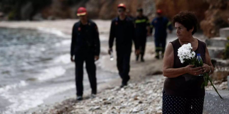 Nach den verheerenden Waldbränden in Griechenland werden noch immer einige Menschen vermisst, die Opferzahl könnte also weiter steigen.