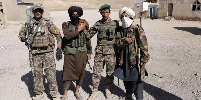 Explosionen - Mindestens 29 Tote in Afghanistan