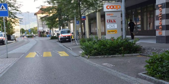 Der TCS erinnert an die Gefahren von Alkohol am Steuer Ablenkung beim Autofahren und dem Überschreiten von Geschwindigkeitsgrenzen. Unfall
