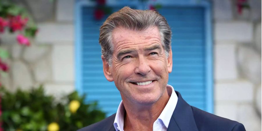 Pierce Brosnan steht auf starke Frauen — und ist deshalb auch mit einer verheiratet.