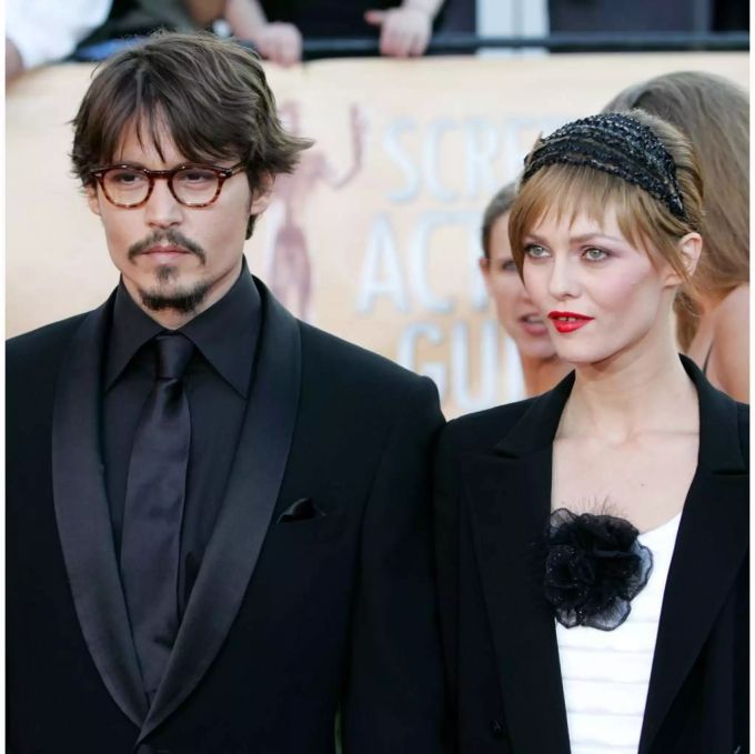 Von 1998 bis 2012 waren Johnny Depp und Vanessa Paradis liiert. Johnny depp