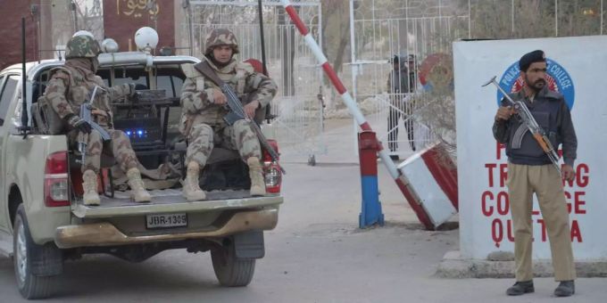 Pakistan - Tote und verletzte Soldaten bei Selbstmordanschlag