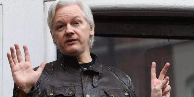 Wikileaks julian assange