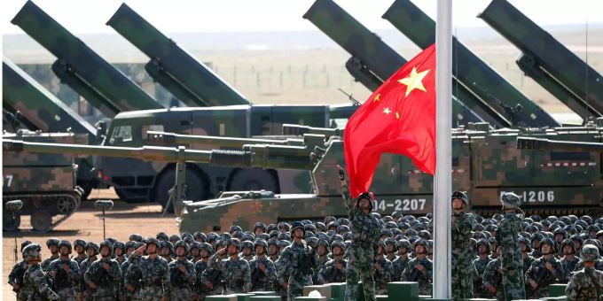 Das Foto wurde von der chinesischen Nachrichtenagentur Xinhua zum 90. Geburtstag der Volksbefreiungsarmee herausgegeben. china