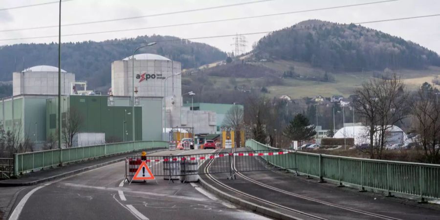 Atomgegner kritisieren aktuelle Verordnungsänderungen in Bezug auf das AKW Beznau.