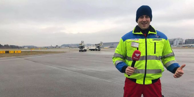 Trotz Frühlingsanfang - Am Flughafen Zürich werden Flieger enteist