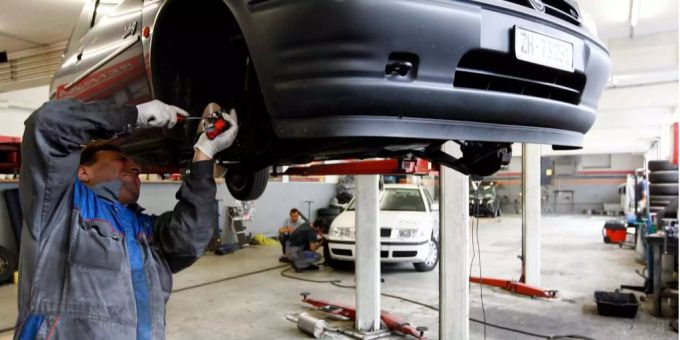 Private Garagen benötigen einen Vertrag mit dem Importeur oder Hersteller. Garage