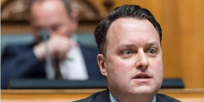 Die internen Streitigkeiten um Sebastian Frehner gehen weiter. Die internen Streitigkeiten um Sebastian Frehner gehen weiter.
