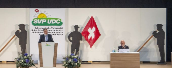 Der SVP Parteipräsident Marco Chiesa anlässlich der Delegiertenversammlung der SVP Schweiz vom Samstag, 22. Oktober 2022 im Schulhaus Staffeln in Luzern. SVP Wahlen 2023