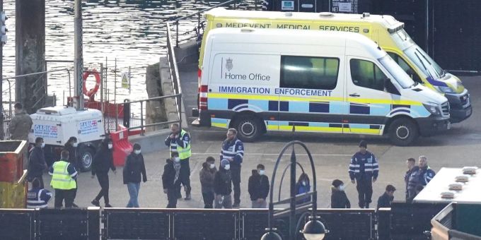 Ärmelkanal Krise Gelöst? *Abkommen Startet   London Und Paris Wollen Migration Am Ärmelkanal Ausbremsen   Politik   Sz.De* Im Check! - uxbtocx