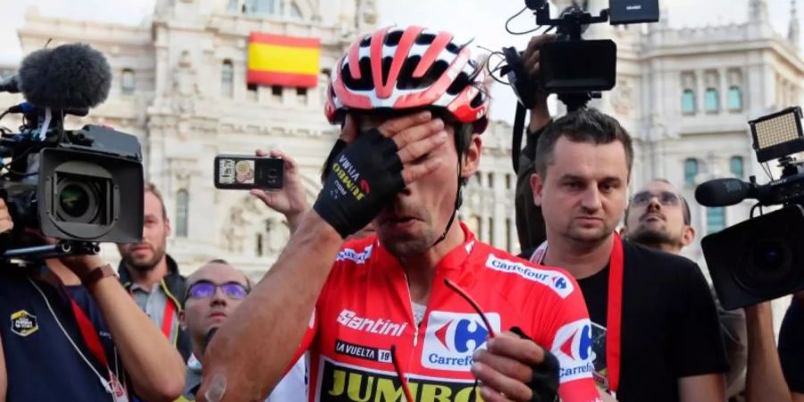 Primoz Roglic aus Slowenien vom Team Jumbo-Visma gewinnt die Vuelta a Espana. Foto: Manu Fernandez/AP