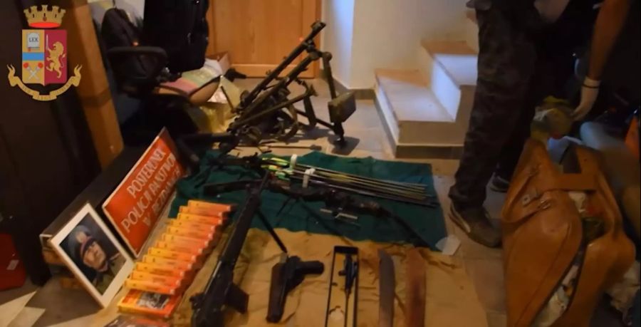 Polizei ITalien Neonazi