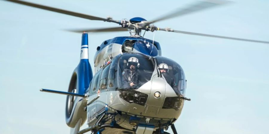 Ein Polizeihubschrauber