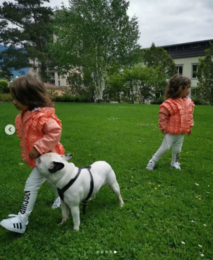Auch für den Hund der Familie von Christa Rigozzi sind die Ferien eine Gaudi. Christa Rigozzi