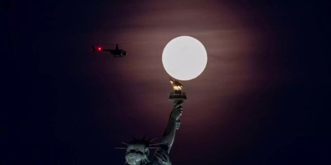 Die USA wollen 2024 wieder Astronauten zum Mond fliegen Die USA wollen 2024 wieder Astronauten zum Mond fliegen