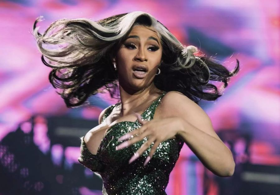 Cardi B bei ihrem Auftritt am Roskilde Festival.