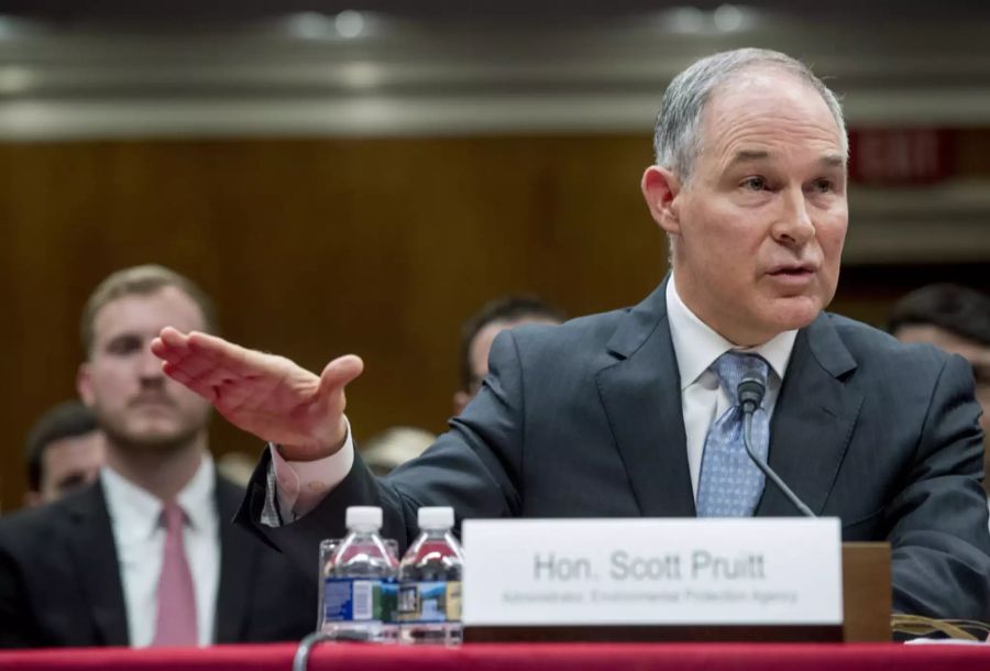 Scott Pruitt, 5. Juli 2018: Der Chef der Umweltschutzbehörde EPA räumt nach einer Serie von Skandalen sein Amt.