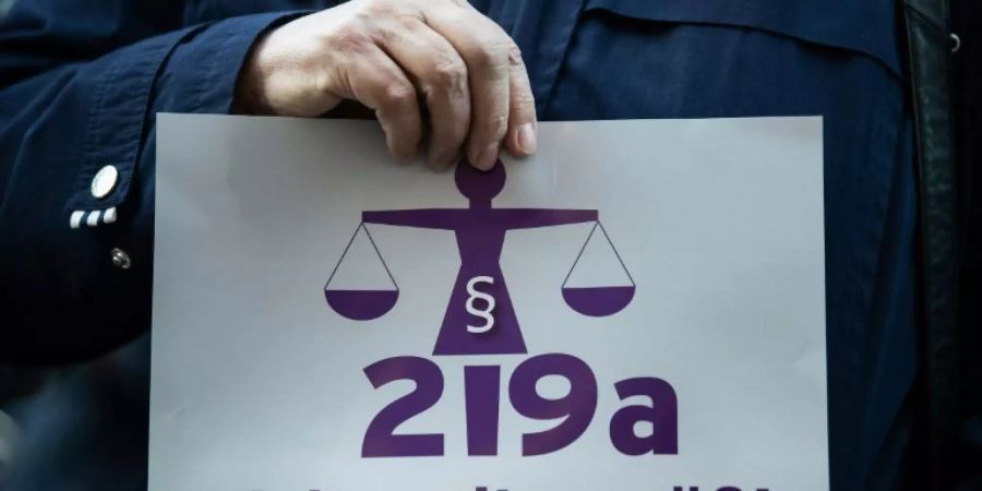 Protest gegen den Paragrafen 219a
