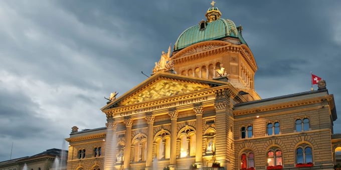 Das Mosaik-Kunstwerk «Tilo», wie es bei Nacht aussehen soll (Visualisierung). Bundeshaus 175 Jahre Verfassung