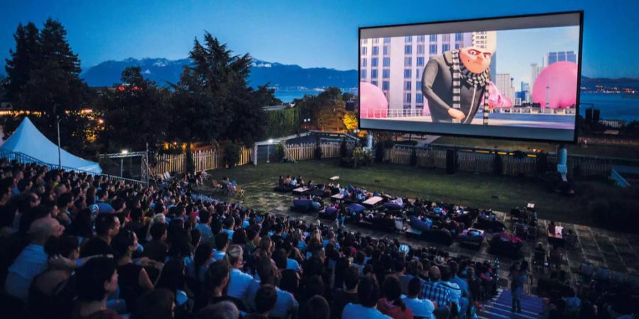 Das Allianz-Openair Kino am Zürihorn.