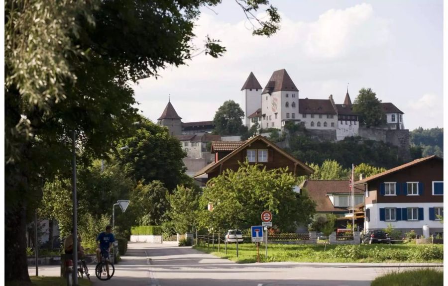 Schloss Burgdorf auf dem Burghügel - Keystone