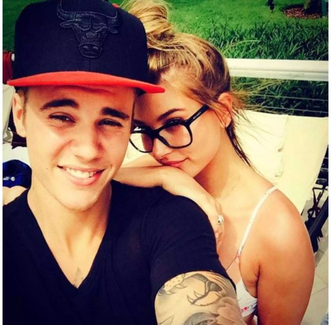 Sie sei von Biebers Fans massiv bedroht worden, klagte das Model damals.