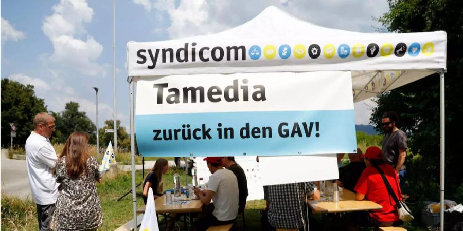 Die Drucker und Druckerinnen der Tamedia fordern eine Rückkehr zum GAV.