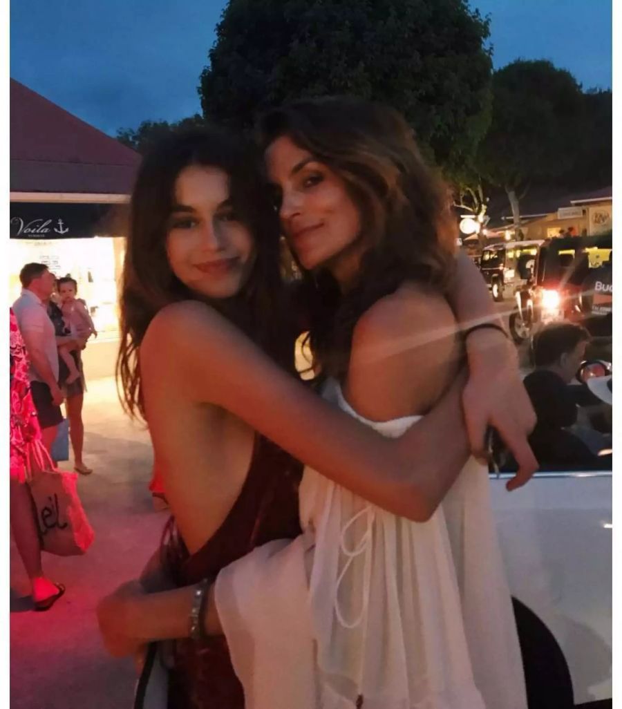 Kaia Gerber mit Model-Mutti Cindy Crawford.