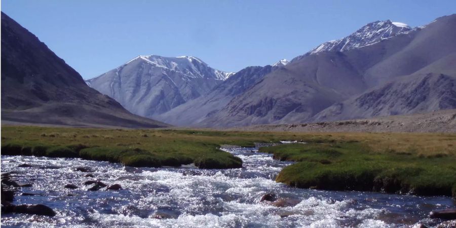 Ein Gebirgsfluss in Tadschikistan.