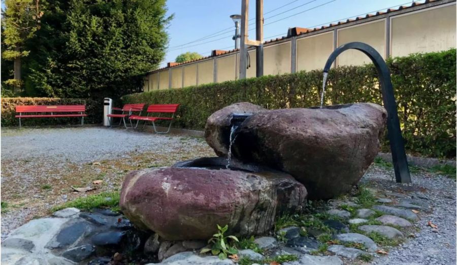 Brunnen beim Bahnhof - Gemeinde Männedorf
