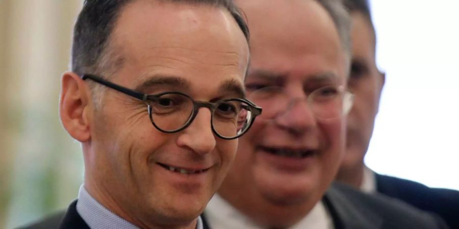 Bundesaussenminister Heiko Maas (SPD, l) und Nikos Kotzias, Aussenminister von Griechenland, nach einer gemeinsamen Pressekonferenz.