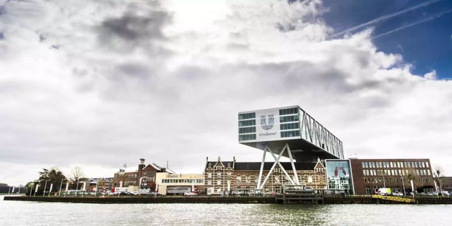 Aussenansicht des Unilever-Gebäudes in Rotterdam (NLD).