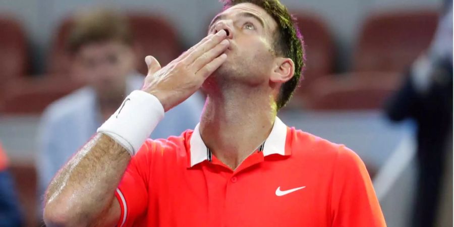 Juan Martin del Potro schickt seinen Fans eine Kusshand nach seinem Sieg über Karen Khachanov.