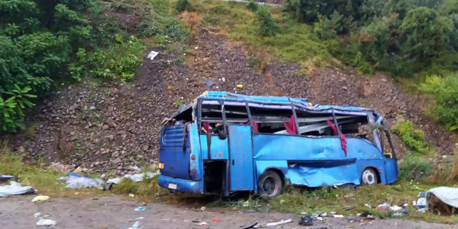 Der verunfallte Bus in Bulgarien.