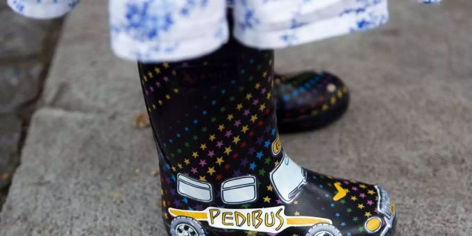 Schlieren - Nach den Herbstferien startet ein Pedibus über die Bernstrasse