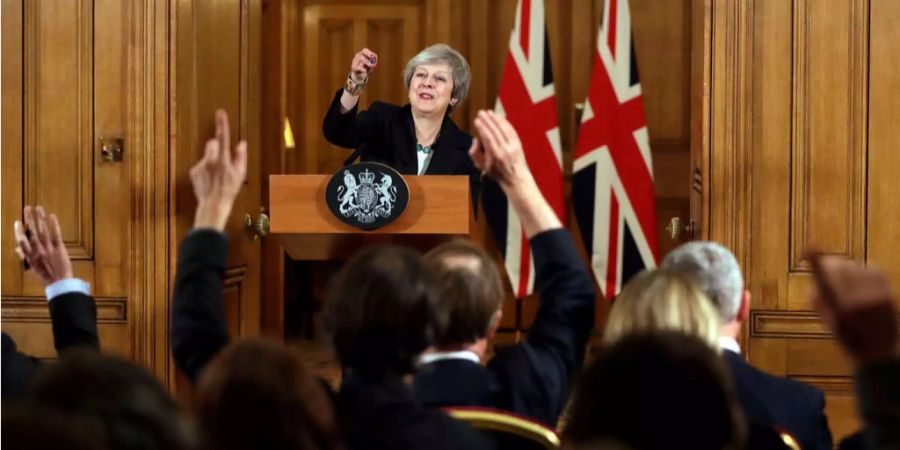 Theresa May verteidigt an der Pressekonferenz den Entwurf zum Brexit-Abkommen mit der EU.