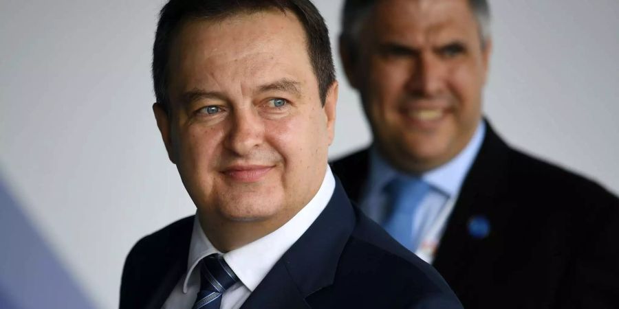 Ivica Dacic, Aussenminister von Serbien, kommt zum Crystal Centre im Vorfeld des EU-Balkan-Treffens.