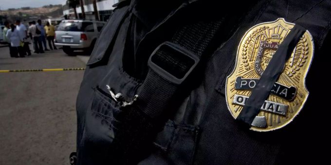 Die Uniform eines mexikanischen Polizisten. (Symbolbild) Die Uniform eines mexikanischen Polizisten. (Symbolbild)