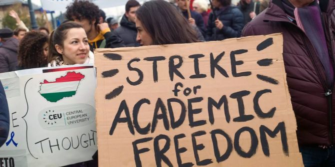 Demonstration in Budapest für die Freiheit der Wissenschaft