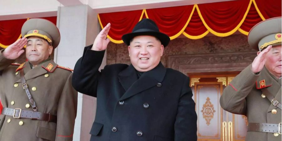 Der nordkoreanische Machthaber Kim Jong Un lud Vertreter von Südkorea zu sich nach Pjöngjang ein.