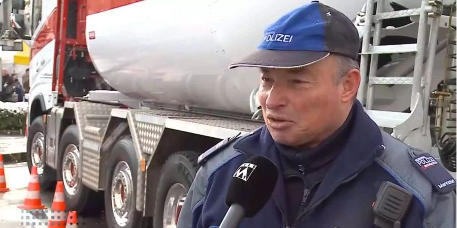Regionapolizist Walter Friedli ist seit über 30 Jahren Marktchef des Christchindli-Märt in Bremgarten AG.