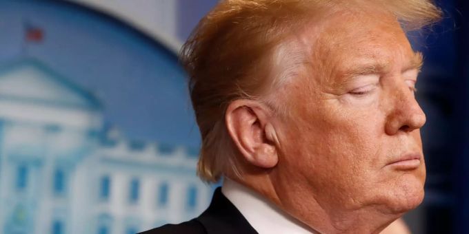 US-Präsident Donald Trump soll seinen Anwalt Michael Cohen zum Lügen angewiesen haben. Donald Trump im Weissen Haus.