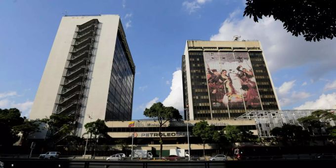 Die USA gehen mit Sanktionen gegen den wichtigen Ölsektor Venezuelas vor. Der Ölkonzern PdVSA in Venezuela.