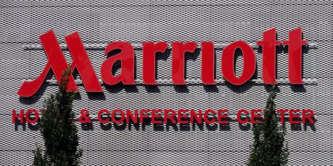 Hacker konnten von den Starwood-Hotels rund 20,3 Millionen verschlüsselte Passnummern erbeuten. Weitere 5,25 Millionen Passnummern sind unverschlüsselt gewesen. Das Logo der Marriott-Hotels.