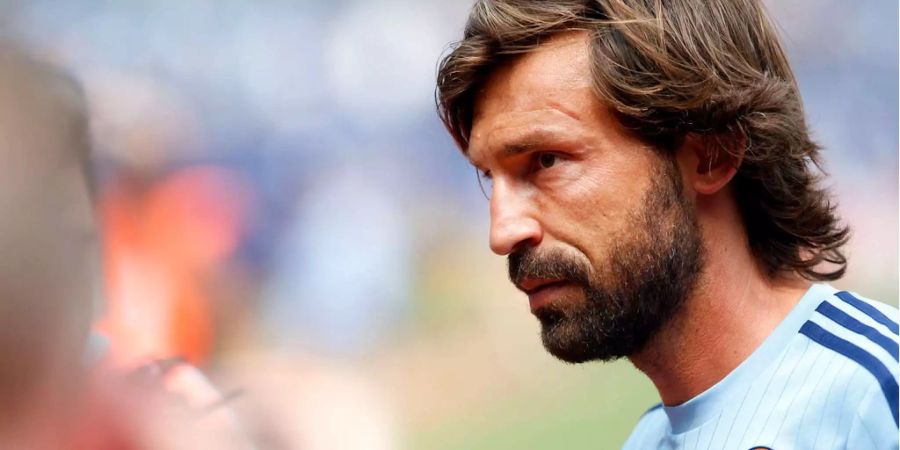 Auch Andrea Pirlo wurde als Mittelfeldstratege zur Clublegende. Seine Amtszeit als Trainer könnte aber früh zu Ende gehen.