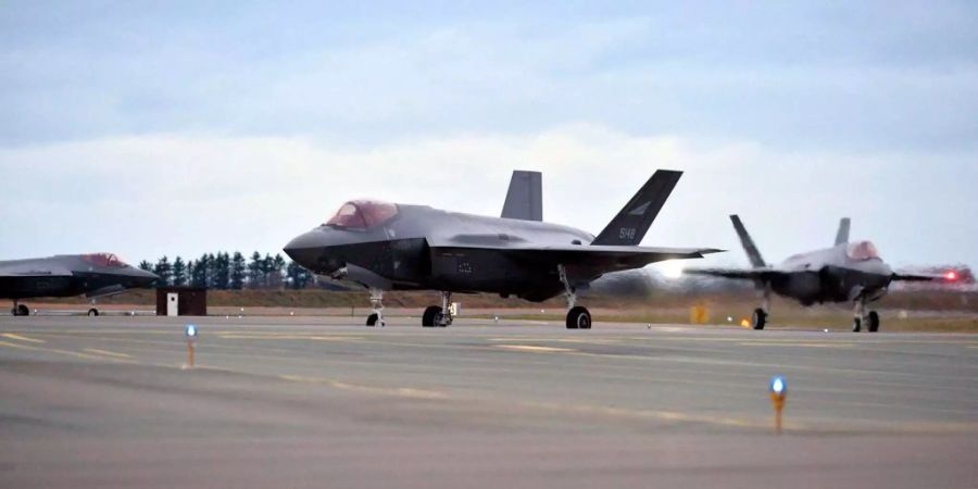 Die F-35-Kampfflugzeuge haben mehrere Milliarden Euro gekostet.