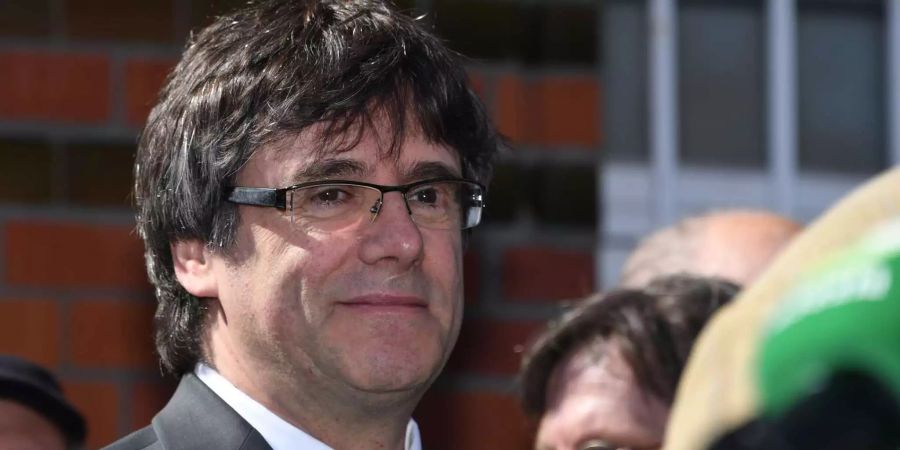 Puigdemont wird um 12 Uhr in Berlin eine Pressekonferenz geben.