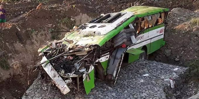 19 Tote - Busunglück auf den Philippinen